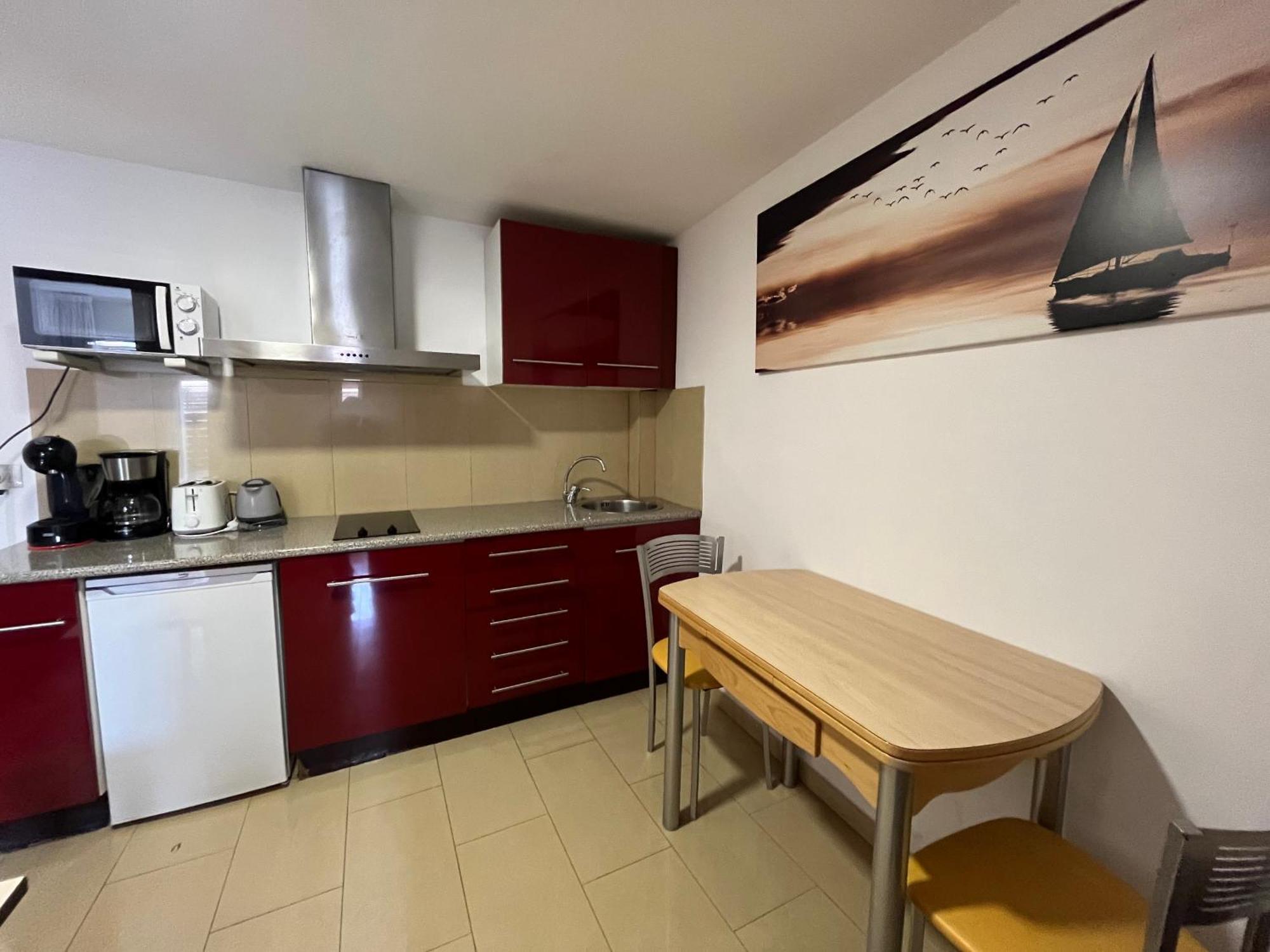 Neptuno Apartments Calella Room photo